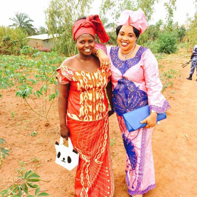 Urgent !Régine Nishimwe & son époux viennent d'échapper à une tentative d'assassinat à  #Lusaka en  #Zambia. Le couple a reconnu l'auteur de l'attaque armée à sa résidence : un policier  #Burundi-ais, prénommé Jean de Dieu, qui serait proche du couple  #Bunyoni.  @Refugees n/1