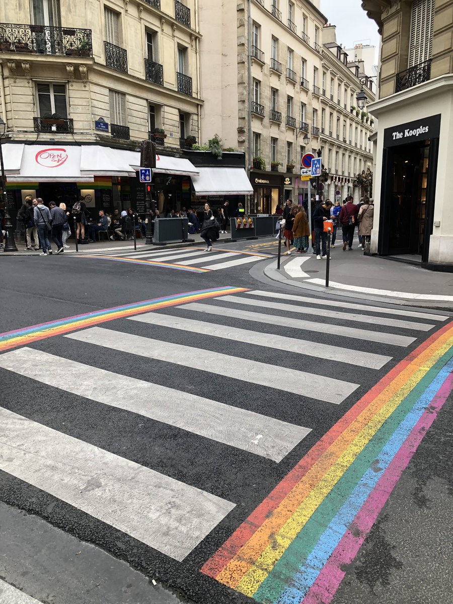 Paris just got word while we were here, that the unfortunate court challenge by some intolerant people seeking to remove these rainbow crossings from the Marais District in central  #Paris thankfully failed. Congratulations  @Anne_Hidalgo.  #LGBTQ  #placemaking