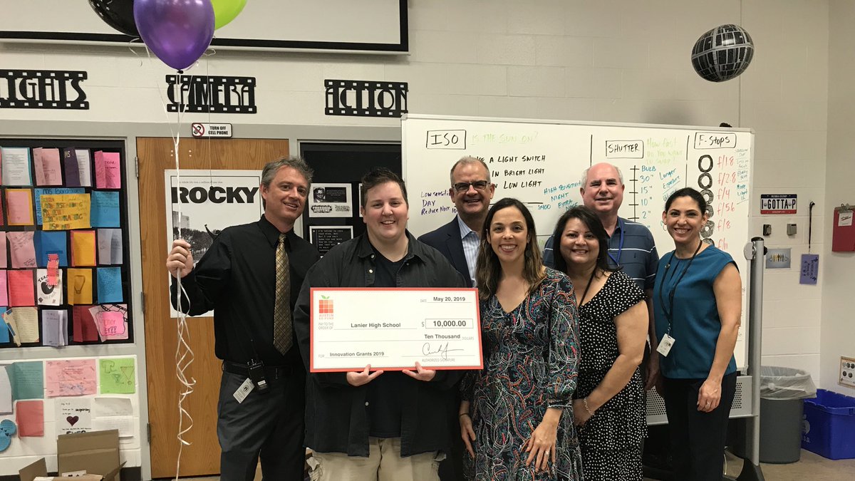 Darkroom920's tweet photo. What a way to start the day! THANK YOU so much @AustinEdFund! Can’t wait to see what happens when #MathMasters &amp; @VikingVisual students collab on our #CineMath project! We couldn’t do this #Creative #STEM idea without your help! @AustinISD @AISD_CTE @VikingCte #VR #Math #Cinema https://t.co/ZIcI5yVARY