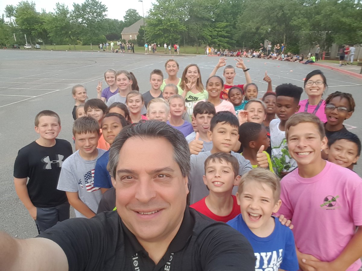 KeheleyMusic's tweet photo. 4th and 5th Graders getting ready to do the annual Mile Run competition!
@AlmandBonnie 
@Tucker5Smith 
@KeheleyArt 
@stlawson1 
@DonnaTramble 
@keheleycougars https://t.co/AUE6OSKfGD
