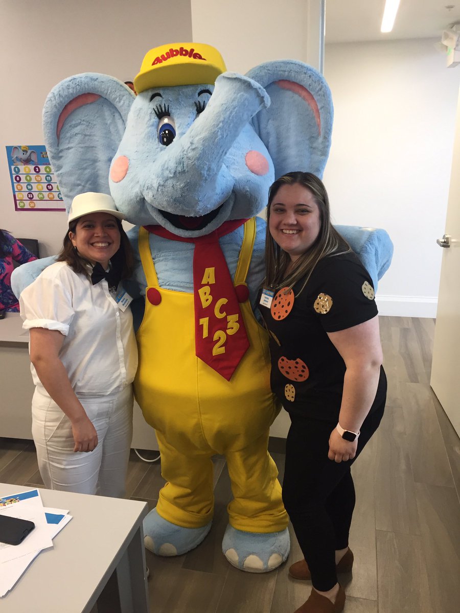 mmustacchio611's tweet photo. Center Leadership training #LearnPlayGrow #tlehackensack #tlecedargrove Enjoying training with Bubbles https://t.co/C2yDiTXsz9