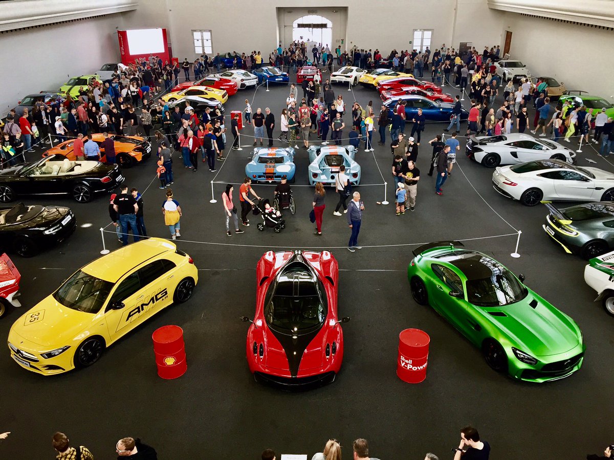 amalgamofficial's tweet photo. Once again we were proud to support and take part at this year's Lengendy Automotive Event in Prague.
A fantastic event with a great crowd and some truly iconic cars from all eras.
#FineModelCars #AC8Scale #AC18Scale #legendy2019 #legendy_slavnost https://t.co/T53aIJUuAW