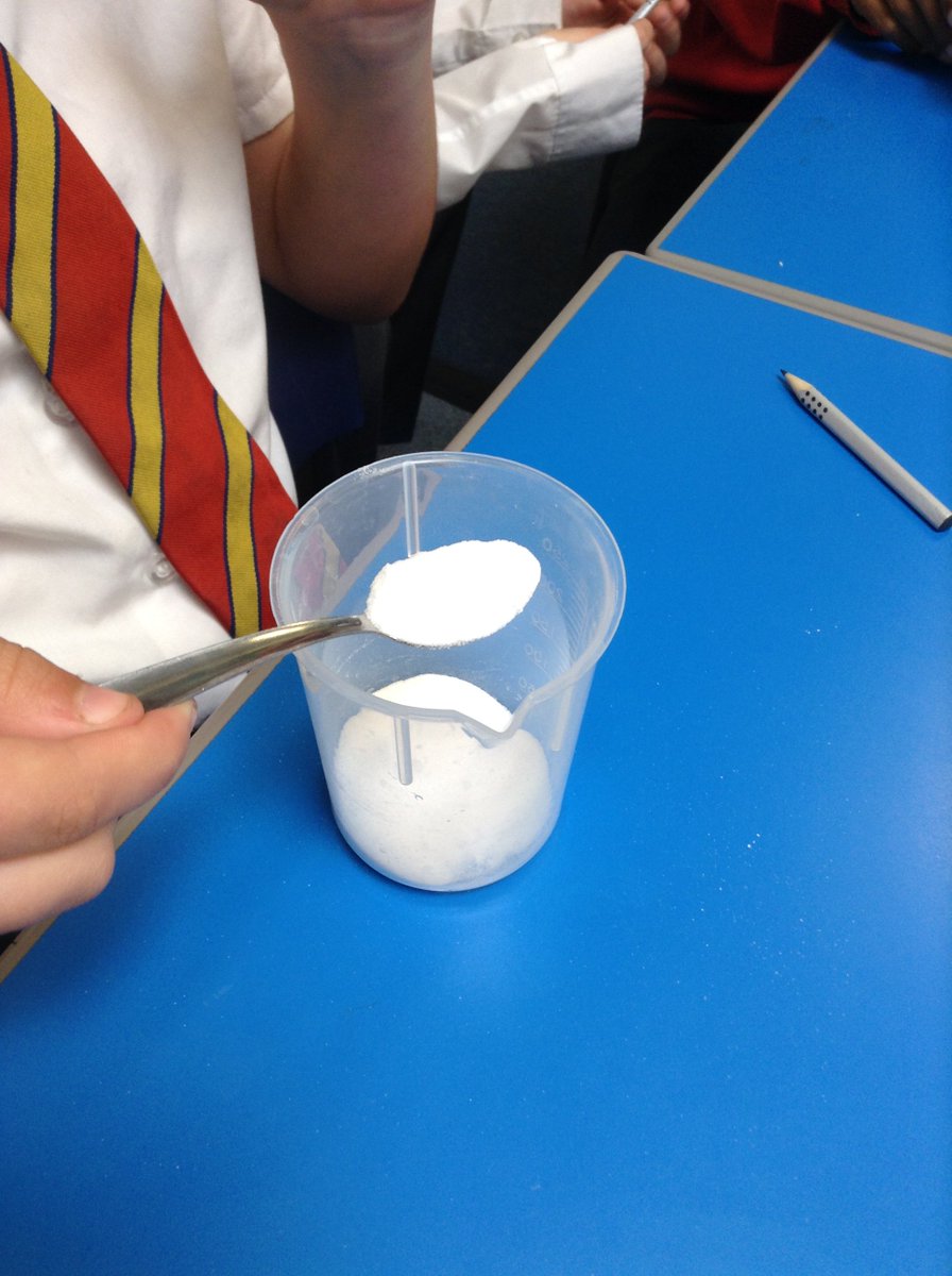 stmatprimaryY5's tweet photo. Year 5 worked hard this afternoon to investigate what might affect the rate of dissolving. The children decided on their own independent variable and measured how long it took for salt to dissolve in water. https://t.co/G9etwK87cd