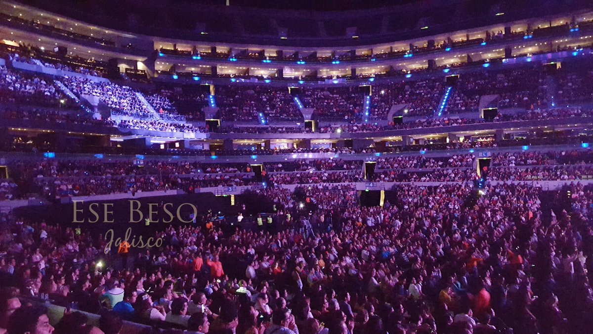 EseBesoJalisco's tweet photo. @EdithMarquezL
#EMContigoCDMX
#EseBesoInternacional
#ApoyoIncondicional
Felicidades por tu gran éxito en #ArenaCdmx
Te esperamos en #AuditorioTelmex
Guadalajara Jalisco.
#EseBesoJalisco
Casi 20,000 almas acompañanos a la reina de los palenques. https://t.co/fcyedxWocp