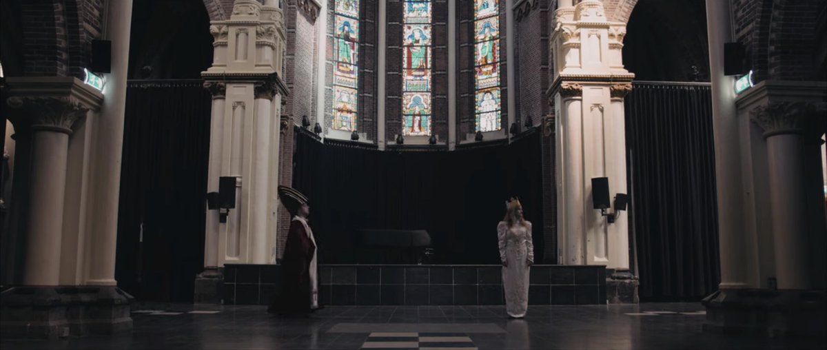 Missing <a href="/GameOfThrones/">Game of Thrones</a> already? Well never fear! Our comrades over at <a href="/boomchicago/">Boom Chicago</a> can fill the hole for now with their hilarious sketch, 'Game Of Burger Thrones'. Feat. <a href="/TheSimonLukacs/">Simon Lukacs</a>, @TamarBroadbent and <a href="/simonfeilder/">Simon Feilder</a>.

youtube.com/watch?v=wst-Ws…