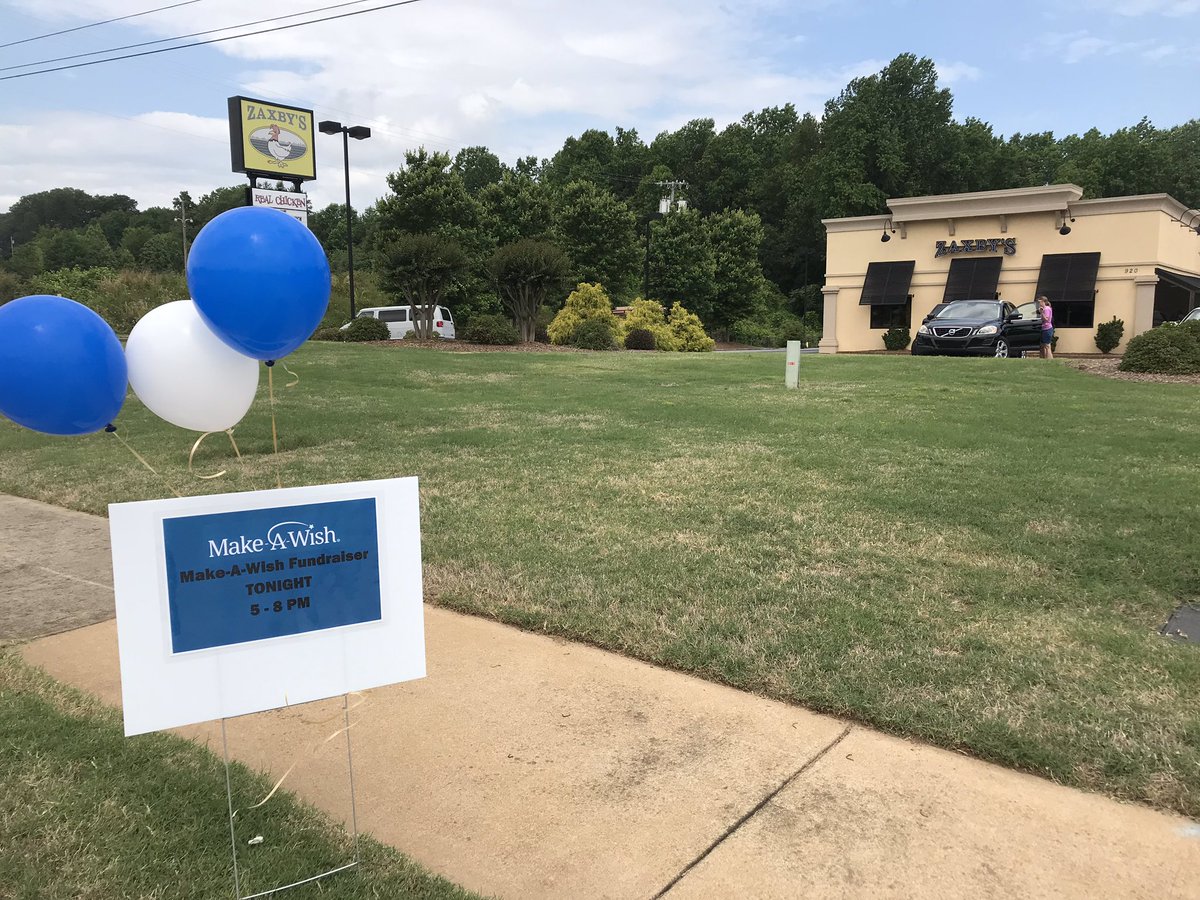 alisonrauch's tweet photo. T O N I G H T at Zaxby’s in Greer from 5-8 PM. Help raise money for @MakeAWishSC #hereingreer #trailblazechallenge #makeawishsc https://t.co/fBEoLCdMeb