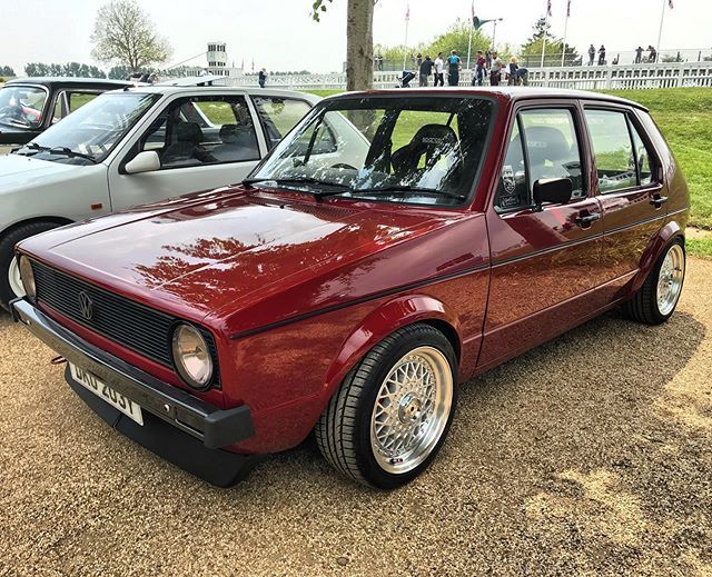 OhsoretroEvents's tweet photo. Beauty of a Mk1 at @retroridesofficial at @goodwoodmotorcircuit
https://t.co/pvkTdpnPAO
#OhSoRetroShow - Sun 29th Sept - Margate, Kent.
📷: @splitlee
#OhSoRetro #ClassicCar #ClassicCars #Retro #Retrocar #RetroCars #VintageCar #VintageCars #RaceCar #Cars #Carporn #CarsOfInst… https://t.co/SB6uQUjxFm