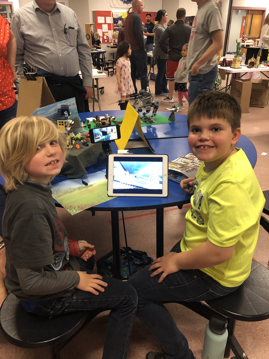 StrathamSchool's tweet image. Art and Makerfest were a huge success here at SMS!!! @sms_wolves