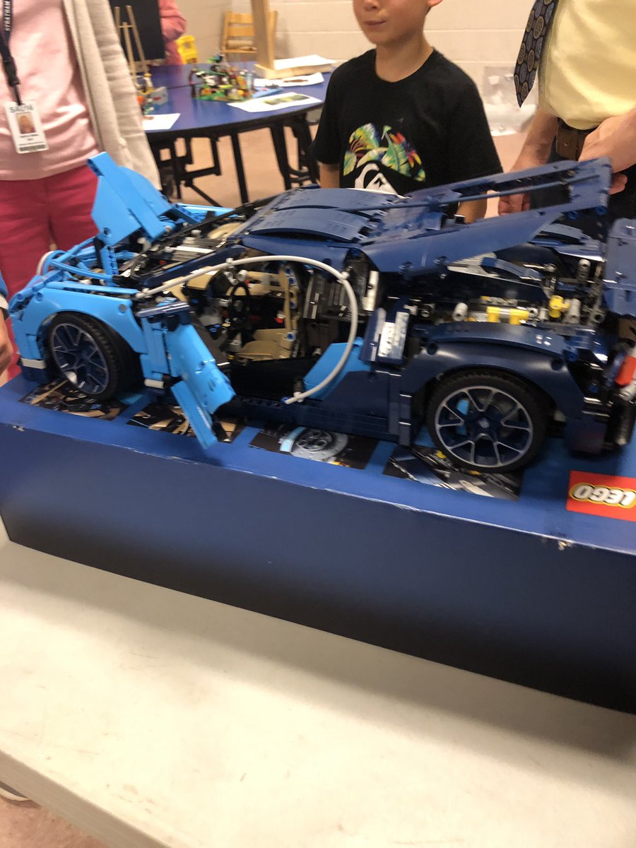 StrathamSchool's tweet image. Art and Makerfest were a huge success here at SMS!!! @sms_wolves