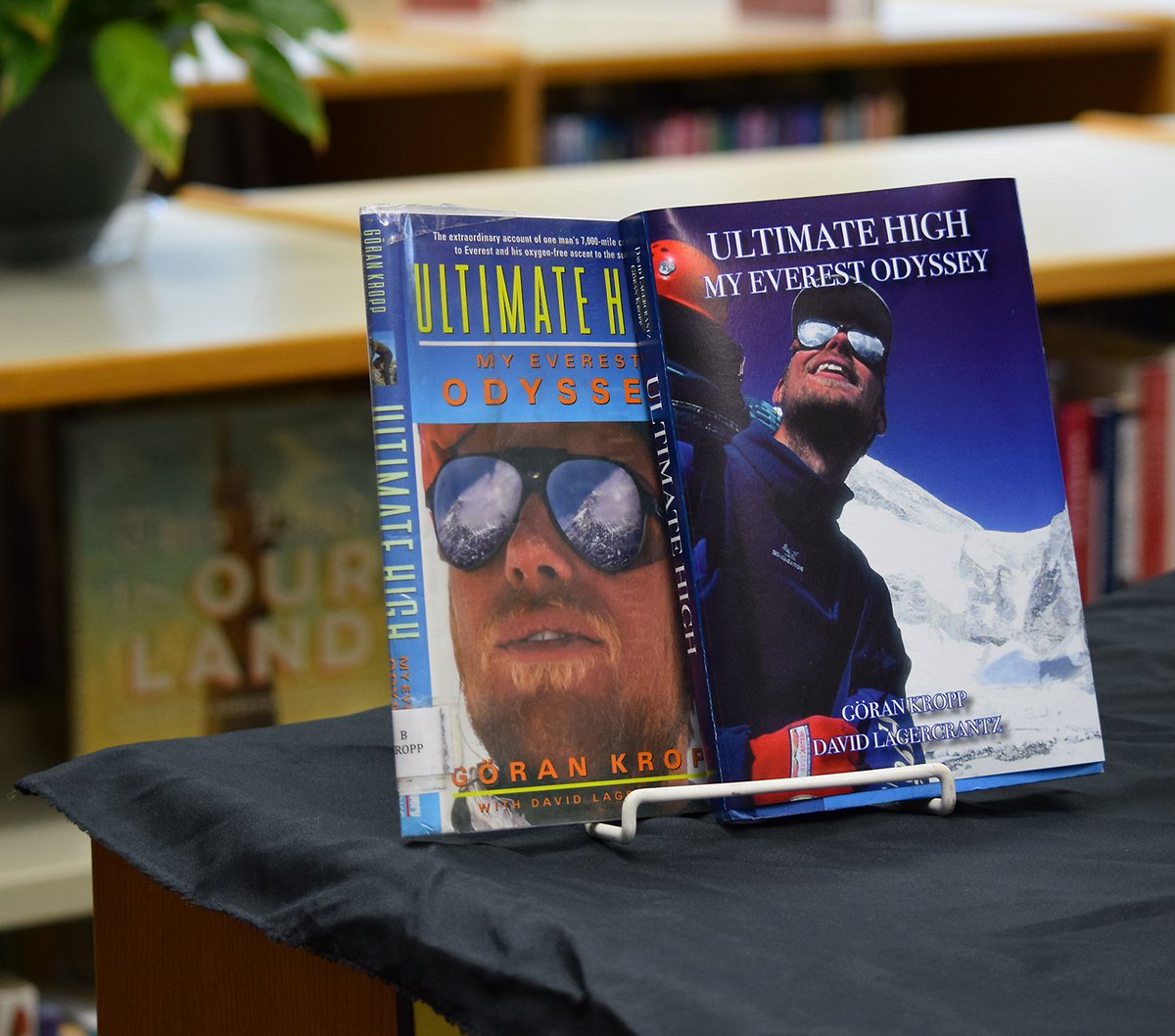 EssexWestford's tweet photo. Students from the Design &amp; Creative Media 1 program at @CTEforTech recently took part in a book jacket rebranding project. On May 10, a reception was held in the @EHSCTElibrary to announce the winning book jacket redesigns. #EWSD https://t.co/r9mmT2os3O