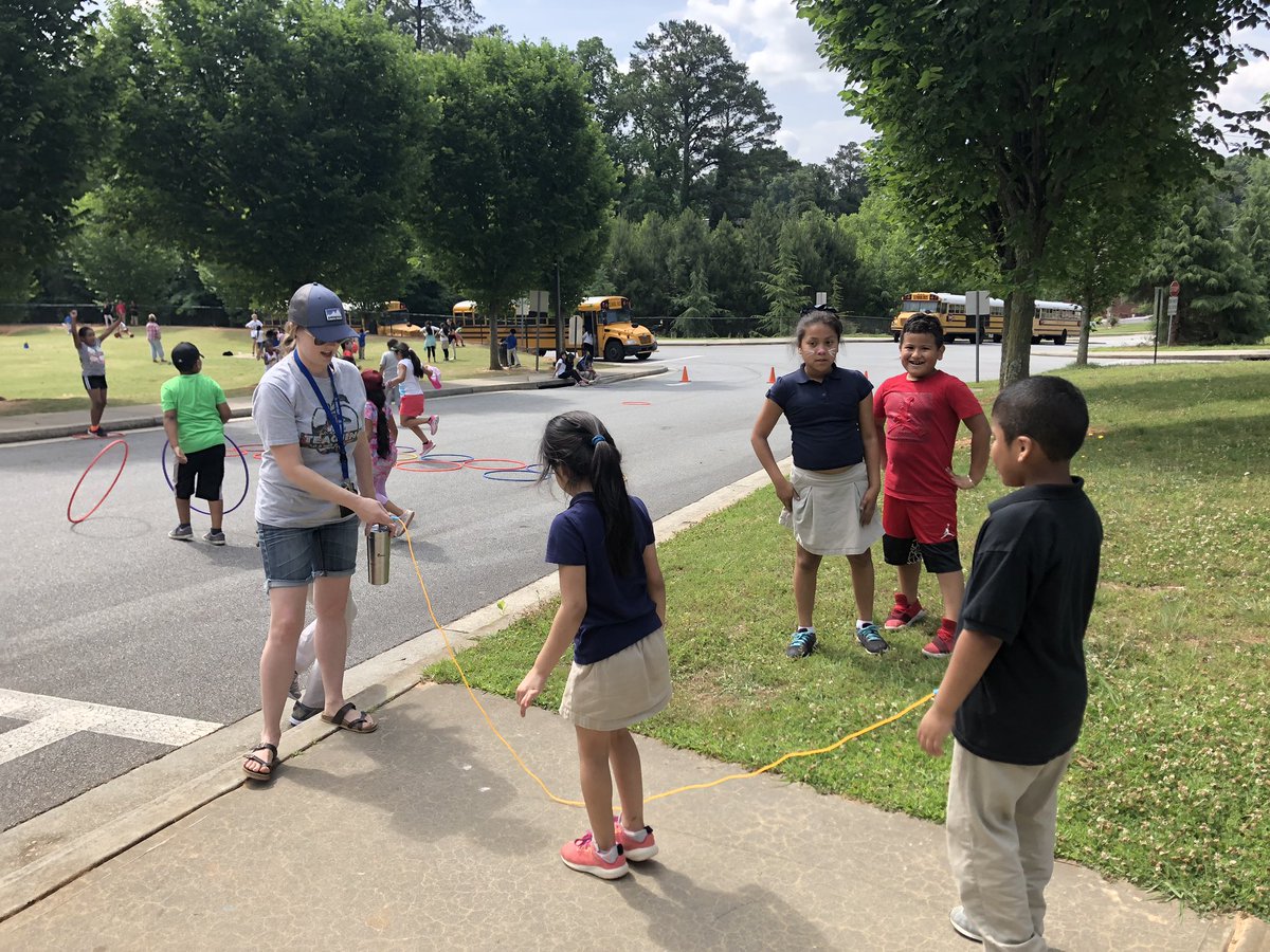 maestralopez19's tweet photo. What a great time for field day! @LFLions 💓 https://t.co/gBNquFGX3O
