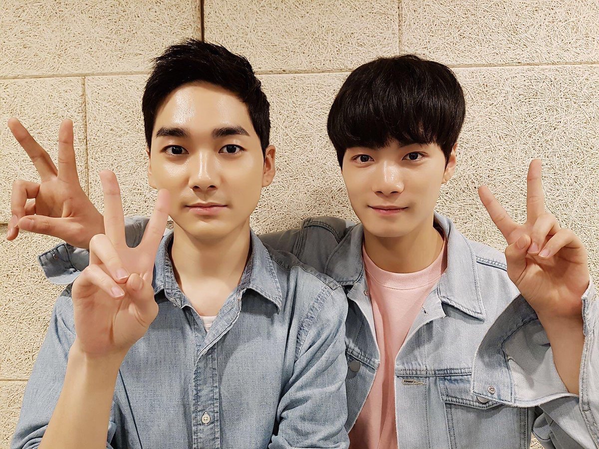Jr_stories's tweet photo. HAPPY BIRTHDAY ARON 
#National_Aron_day
#5월의_선물_아론데이 https://t.co/fCGRbdjMi8