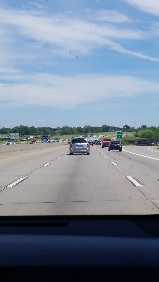 MAB_Charleston4's tweet photo. Look at that tiger tail flopping in the wind!!! #onourway https://t.co/qrmg0ubN9k