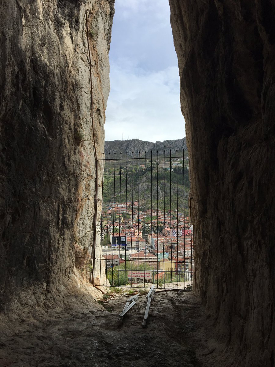 Last month I went to Amasya, which is now one of my favourite cities. It’s better than Safranbolu (see previous tweets from 2018) and just is wonderful. The river isn’t the prettiest but the Tombs of the Pontic Kings are wonderful albeit at a distance. Up close not so mesmerising