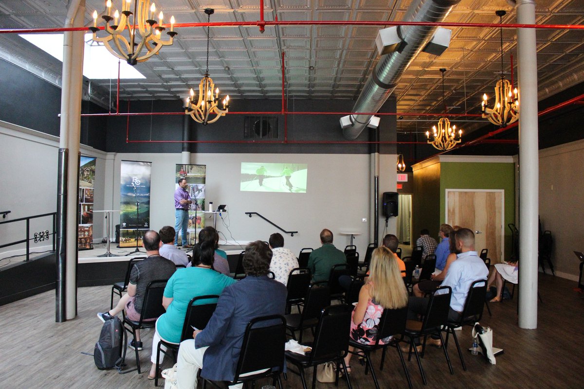 LBCon Startup Competition for early stage ideas &amp; businesses. Pitch for your chance to win a 3-hr strategic session w/Cascadia Biz. Dev., 1.5-hr session w/SOVA partners, 2-hr strategic session w/BLP-UM, &amp; $500 micro grant. Need an LBCon ticket to apply.  zurl.co/7GPo