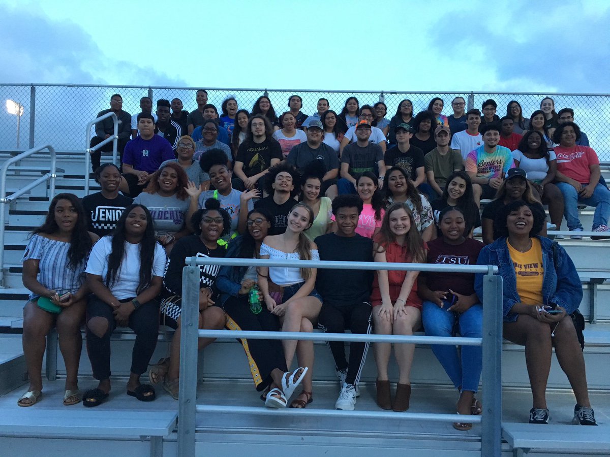 humblehs2019's tweet photo. Senior Sunset 💜 https://t.co/i4KSVJ2NcF