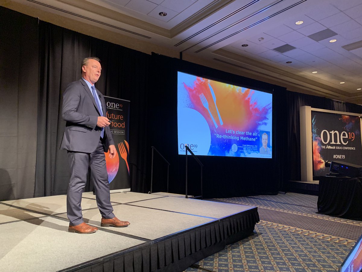 Caroline_Stocks's tweet photo. The world produces 49 gigatons of greenhouse gasses every year. 11% of that is associated with fossil fuel use in the US; just 0.5% is from US livestock production. Cows aren’t the problem. Amazing talk from @GHGGuru #mythbusting #one19 https://t.co/XS4bhLJ5E2