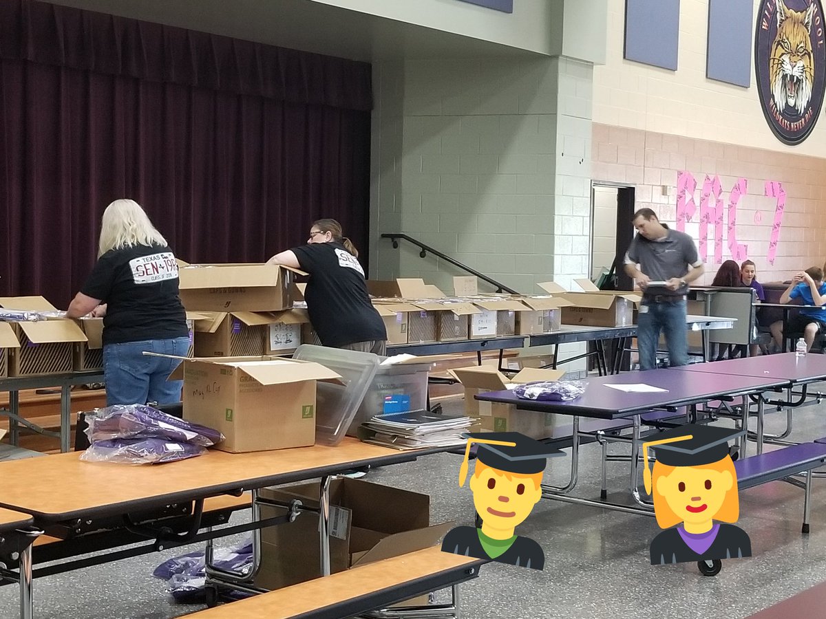 Seniors, caps and gowns are here!
Let's do this!
#WillisIsHere