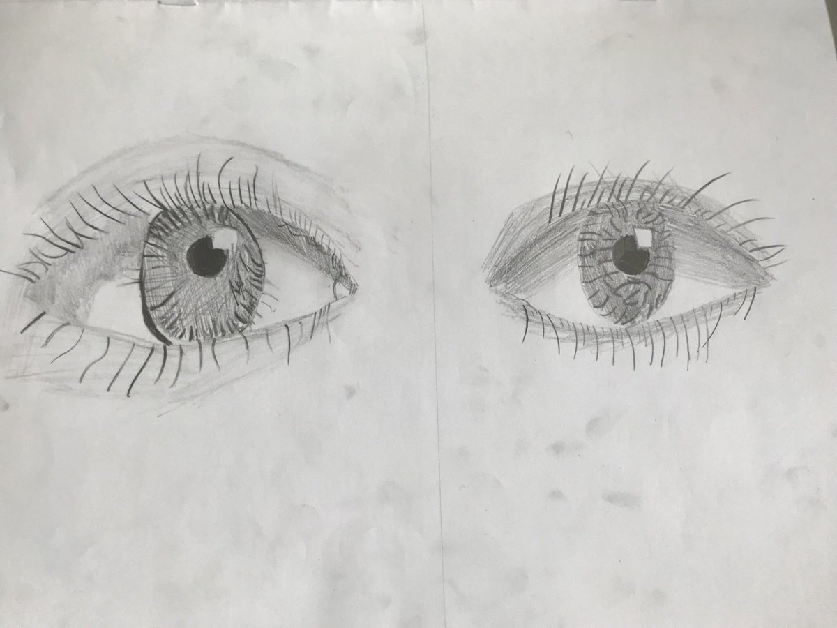 ManicStTeachers's tweet photo. One of the children in class said they’d love to know how to draw a human eye. We spent the afternoon discussing the finer details of an eye and drawing some! 👁 👍 #postsats https://t.co/h4PDHyGnr5