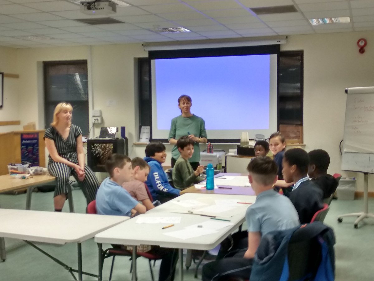 fingallibraries's tweet photo. Discussion time at our Make Create Innovate workshops here at Blanchardstown Library. This is part of our Cruinniú na nÓg / Creative Ireland programme.
@creativeirl @Fingalcoco #MyCruinniu #creativefingal #CreativeCommunities https://t.co/7i9gbjJN40