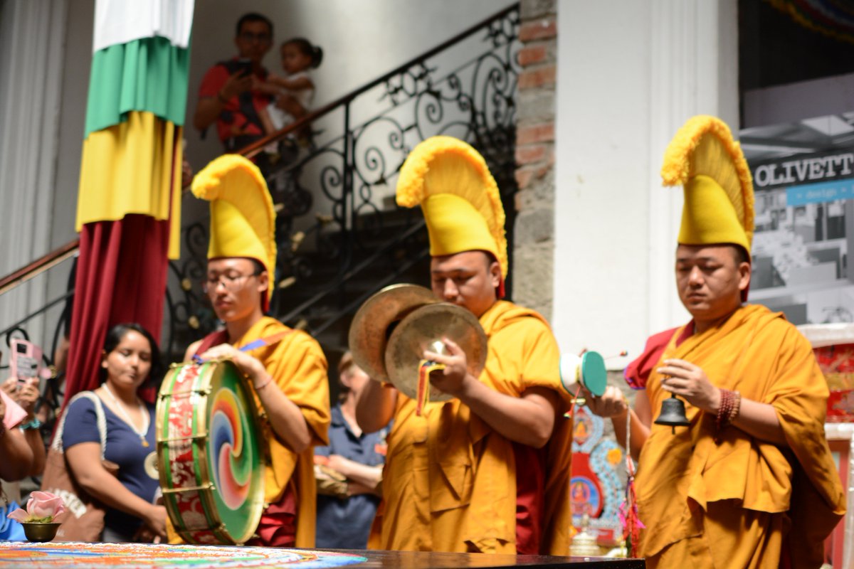 elmuitec's tweet photo. Ceremonia de disolución del #Mandala, agradecemos la participación de toda la gente involucrada para que este evento fuera posible y la asistencia de todo el público que pudo presenciar esta muestra cultural de extraordinario nivel.
#EAAD_SUR
@TECcampusPUE @VisitaPuebla https://t.co/Ujy1YpDkFg