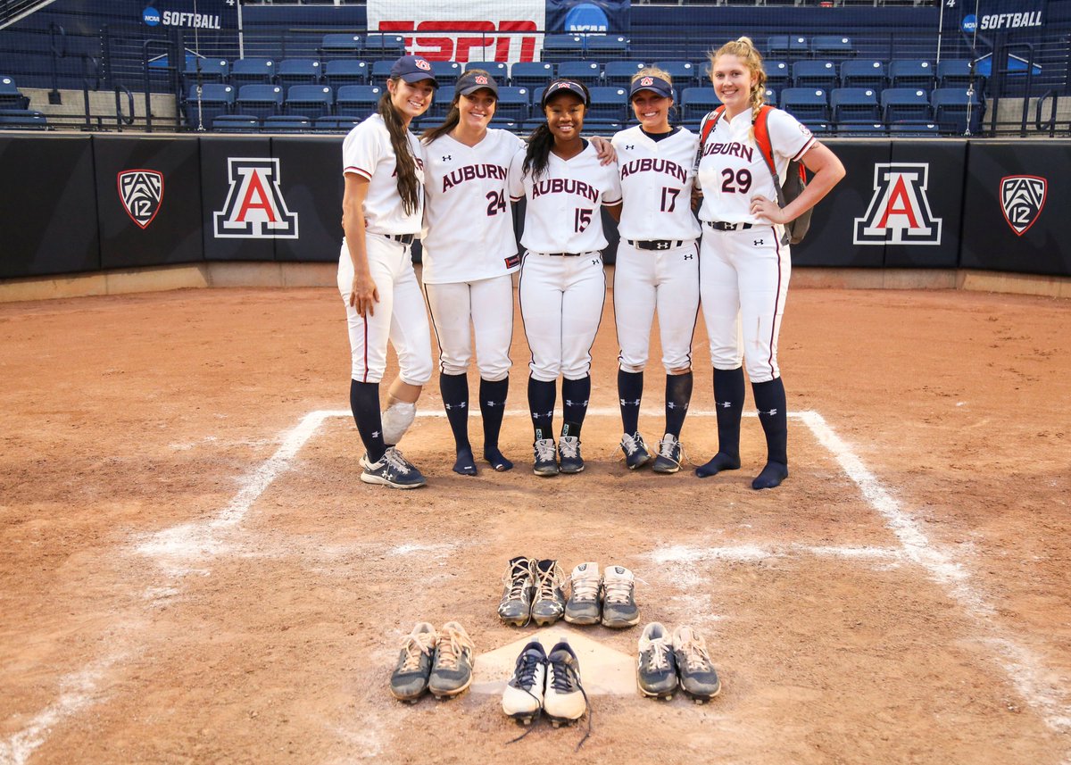 AuburnSoftball's tweet photo. To the quintet of seniors:

Thank you for the laughter. the memories. the joy. the smiles. 
You are all inspirations and heroes to the younger generation. 

Thank you @CaseyMacCrackin, @kveach12, @BreeFornis, @MorganPodany, @makaylamartin29 and #WarEagle! 🧡💙 https://t.co/O6wGxjrOsH