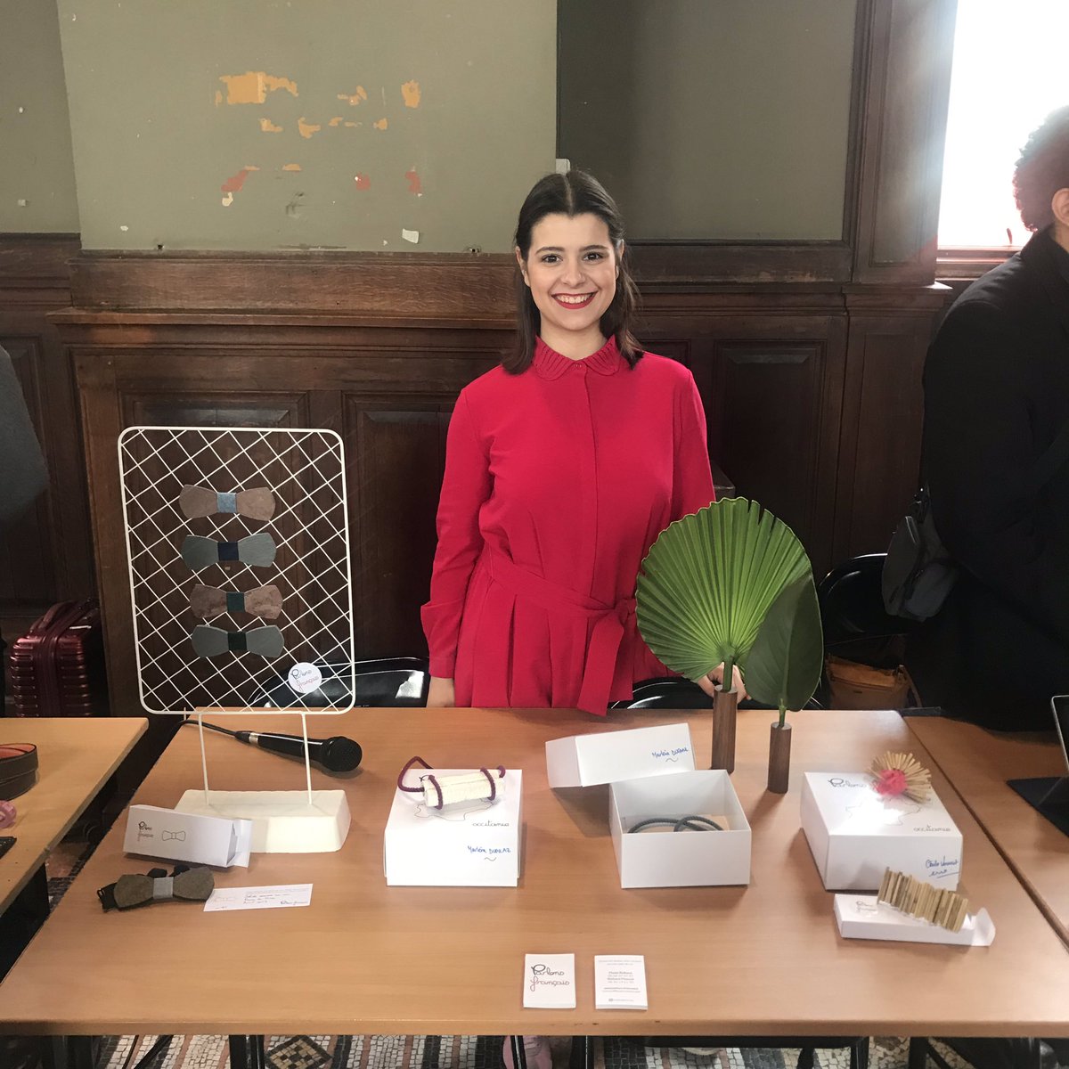 HESAM_Univ's tweet photo. [#Mooc] Les #étudiants #entrepreneurs &amp; #alumnis du #PEPITEHESAM Entreprendre exposent leurs #création lors de la soirée de lancement du #MOOC #mode et #style organisée ce jour par l’incubateur du @LeCnam. Retrouvez #ECLIPS #EscrinParis #MAStudio #ParlonsFrançais &amp; #PichetParis ! https://t.co/Wv5T4AUq7E