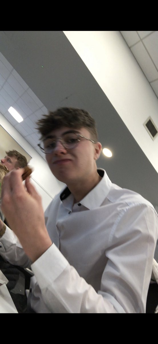 joelgrieve's tweet photo. happy birthday to the team tea boy @max_kt1 “dunno why my card declined I’ve got money” #qcfail https://t.co/fMbvCGt7V1