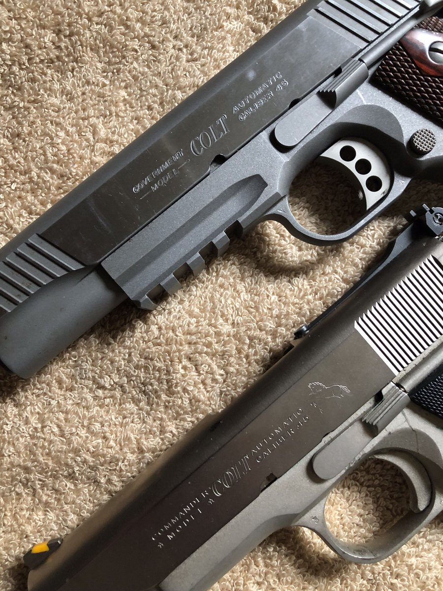 AntiqueTime's tweet photo. Just some more gun pictures. My EDC Colt Commander and my Colt Rail Gun. Both are 45ACP. #2A #2ADefenders #ColtRailGun #ColtCommander #Colt1911 @R6Tac @Guntalk @BieBie_Ying https://t.co/TlvwA9LusX
