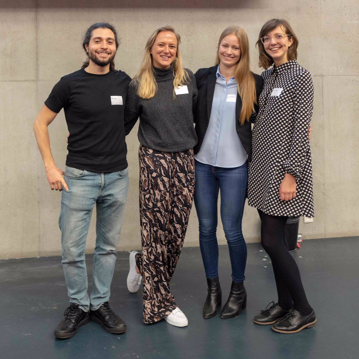 dirkvandenpoel's tweet image. Great #PhDDay at @UGentFEB with lots of presentations, posters, workshops, keynote panel (w/ @MarionDebruyne @kristofdewulf and others). Congrats to 4 PhD student organizers. #UGentFEB. Award winners: Evelynn Devos and @VerschuereBram @ResearchUGent #orms ugent.be/eb/en