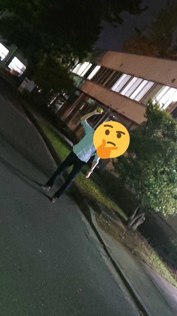 LSSP_tokai's tweet image. こんばんはー
今日は活動日でした

なんと、今日はウィング班史上最も不思議な実験をしました(；￣Д￣）？

どんな実験かワカルカナ？？？