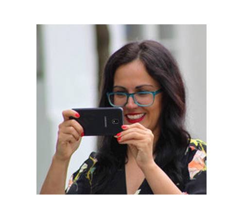 Tamar Troncoso Rego, Titular de la Farmacia Rego Lodos. Especialista en Dermofaramacia y Medicina Natural. Asesora de Lactancia. Nominada a MEJOR FARMACÉUTICO 2.0 en la 6ta Edición de #PremiosiDermo ow.ly/YH0k30oM7tY   ¡Apóyala con tu voto! <a href="/RegoLodos/">Farmacia Rego Lodos</a>