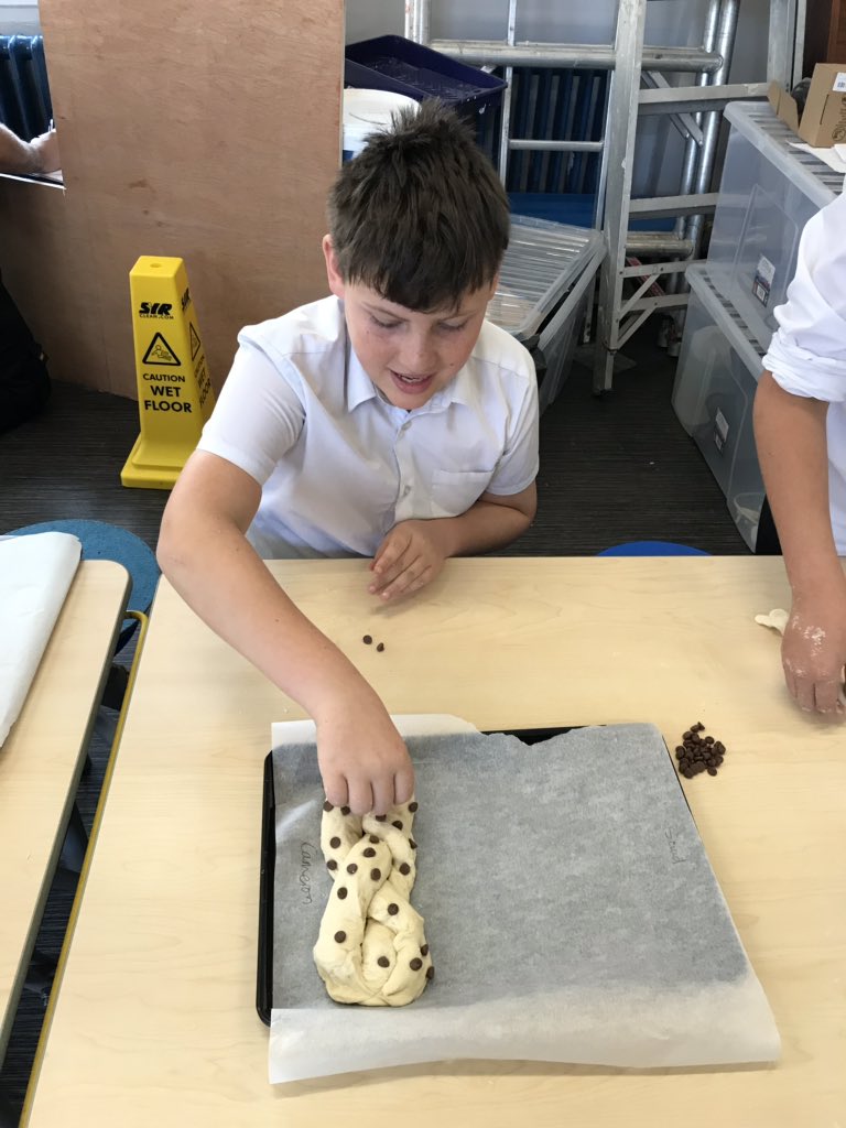 Windmill3L's tweet photo. There were some star bakers in @Windmill6L #musicfederation https://t.co/mI3VT1Um8v