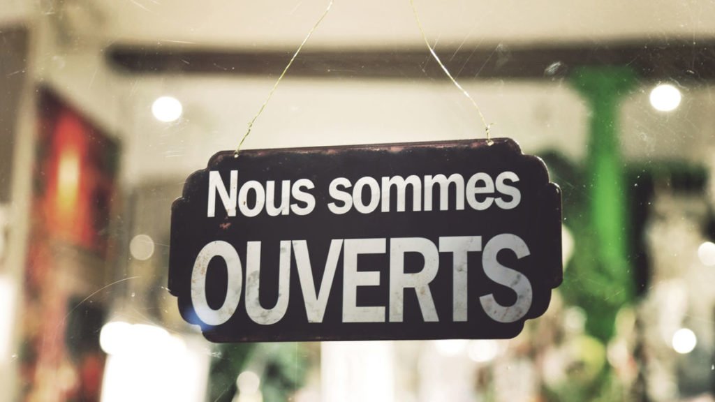 sosphonecanada's tweet photo. Chers clients, nous sommes OUVERTS aujourd'hui de 12h à 17h à notre succursale de LIMOILOU! Que ce soit pour faire réparer votre appareil ou magasiner votre nouveau téléphone, passez nous voir au 2750 1ère avenue :) https://t.co/iRzH9RH7QR