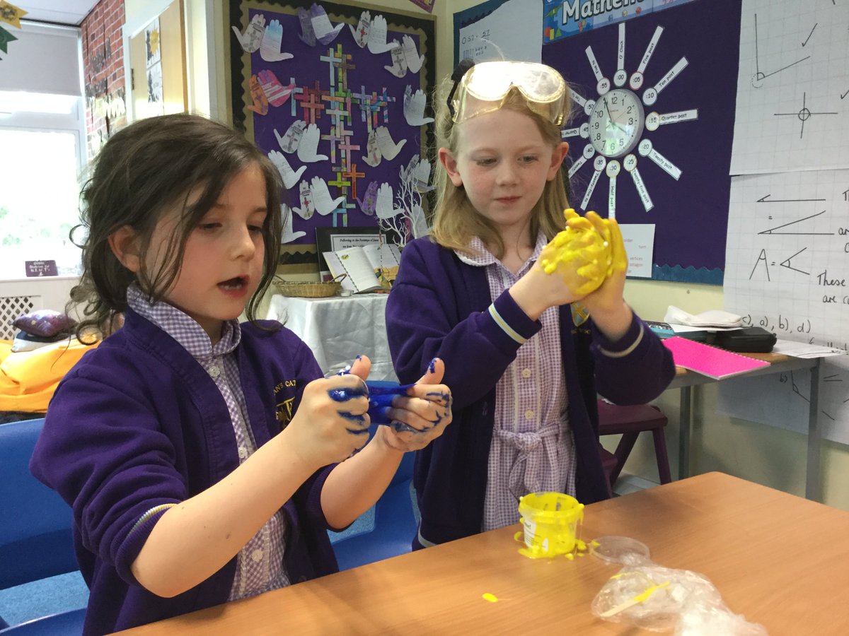 Our Mad Scientists had a very sticky afternoon, creating multi-coloured slim and I am certain that all of the children had a fantastic first session! I feel slightly jealous that I didn't take any slime home with me! Thank you to <a href="/madsciencewm/">Mad Science West Mid</a> for inspiring our children! #MrS