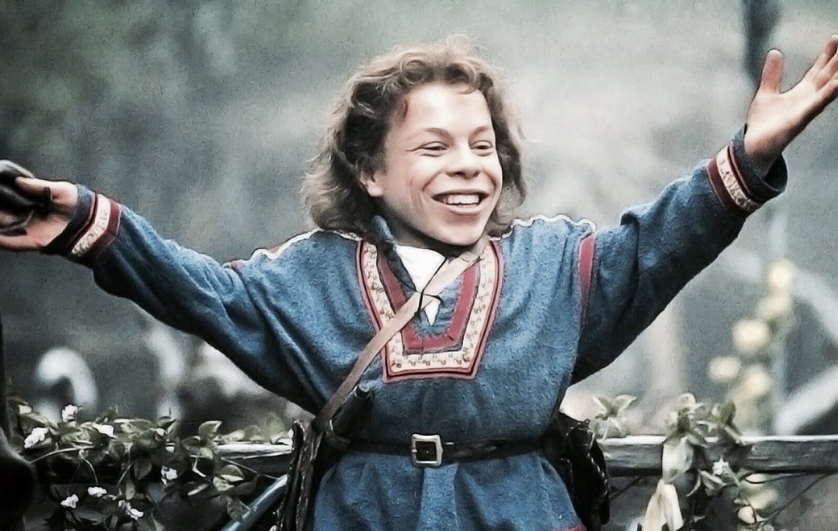 MultiversoTM's tweet photo. Hoy hace 37 años que se estrenó la maravillosa "Willow".

https://t.co/vHndtwVlHi