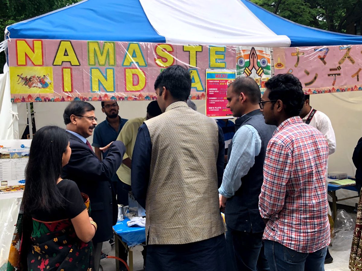IndianEmbTokyo's tweet photo. HE Amb Mr Sanjay Kumar Verma participated in 92nd #MayFestival of @UTokyo_News and interacted with Indian Students from "University of Tokyo Indian Students Association" (https://t.co/xPl0lSoNZm).Also visited #UTISA stall "#NamasteIndia" showcasing #IndianCulture. 🇮🇳🇯🇵 https://t.co/7hAJgQ1GCC