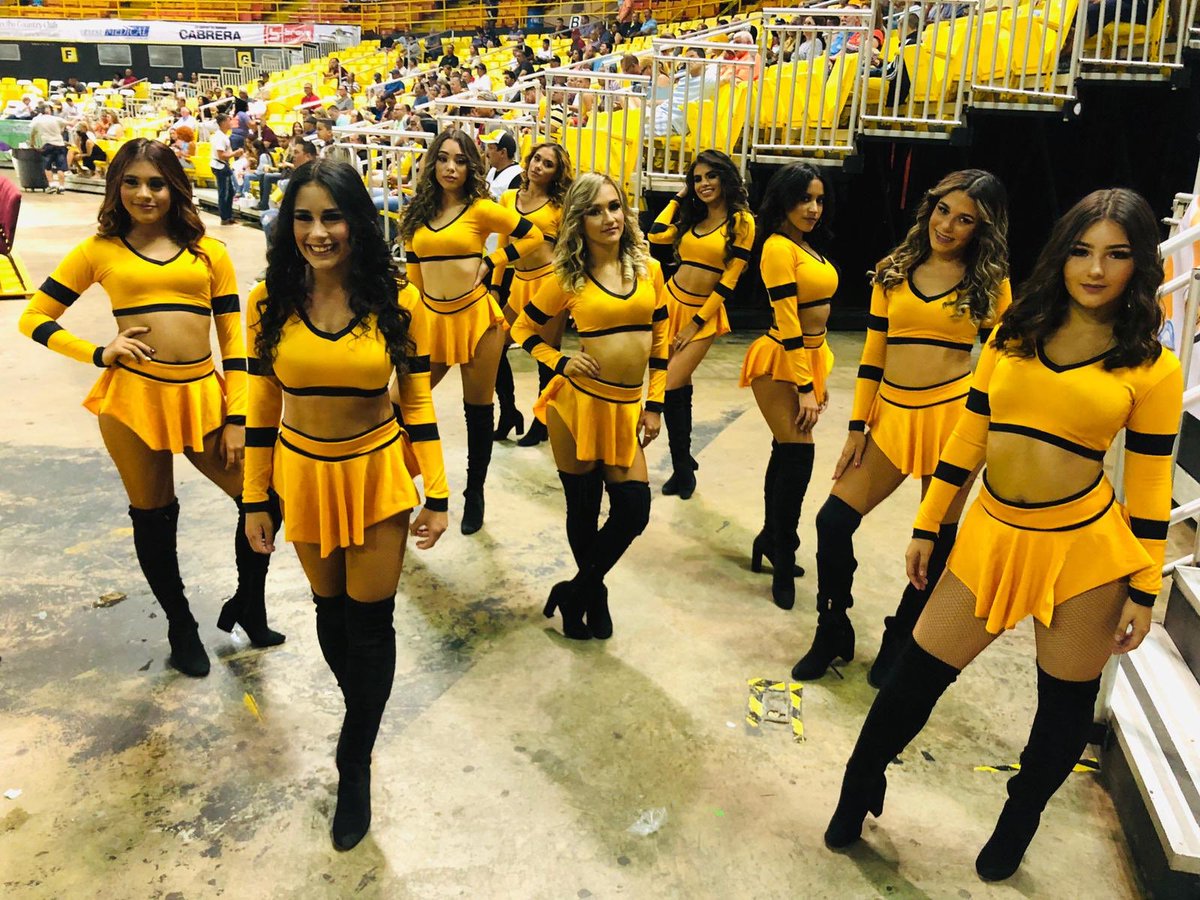 CapitanasBSN's tweet photo. Capitanas Dancers 2019 ✨ https://t.co/vt6RrHNZmN