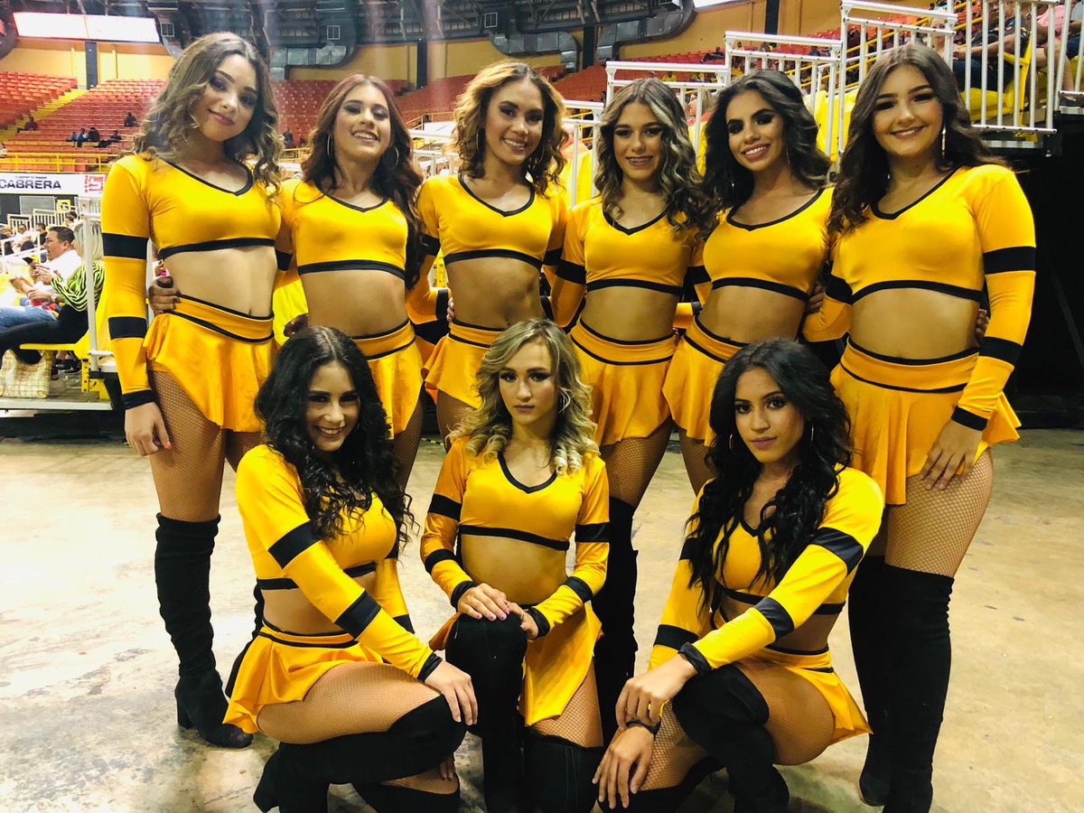 CapitanasBSN's tweet photo. Capitanas Dancers 2019 ✨ https://t.co/vt6RrHNZmN