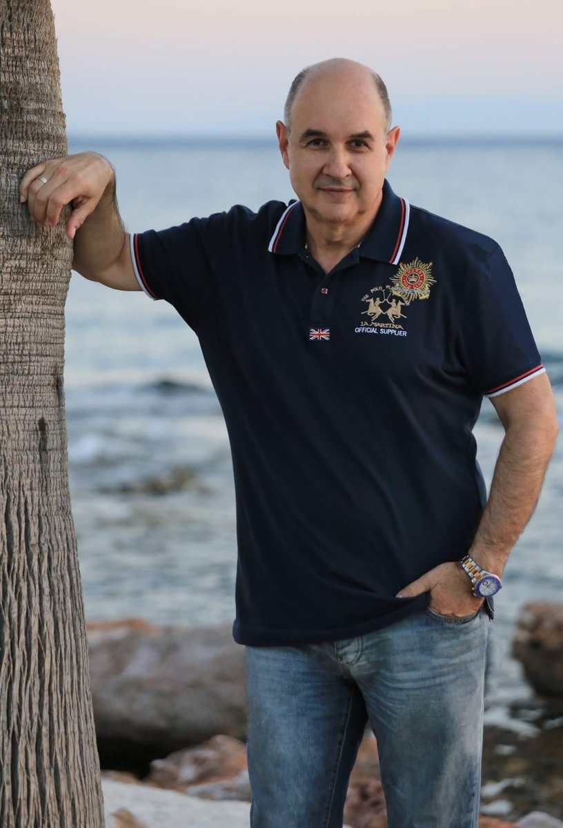 ΚΑΛΗΜΕΡΑ ΚΑΙ ΚΑΛΗ ΕΒΔΟΜΑΔΑ...ΙΣΩΣ ΜΙΑ ΑΠΟ ΤΙΣ ΣΗΜΑΝΤΙΚΟΤΕΡΕΣ ΕΒΔΟΜΑΔΕΣ ΟΛΩΝ ΤΩΝ ΕΤΩΝ ΓΙΑ ΤΙΣ ΕΞΕΛΙΞΕΙΣ ΣΤΟ ΤΟΜΕΑ ΤΗΣ ΠΝΕΥΜΑΤΙΚΗΣ ΔΗΜΙΟΥΡΓΙΑΣ .
Η ΑΡΧΗ ΕΓΙΝΕ...Ο ΚΥΒΟΣ ΕΡΡΙΦΘΗ ...ΚΑΙ Η ΙΣΧΥΣ ΕΝ ΤΗ ΕΝΩΣΕΙ...ΚΑΛΗ ΔΥΝΑΜΗ ΣΕ ΟΛΟΥΣ
