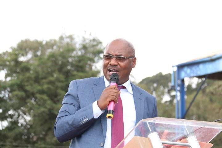 KimtaiHarry's tweet photo. Today, I officiated the World Bee Day Celebrations at the Railway Club Nairobi, on behalf of @CS_Kiunjuri. 
The theme for this year's event is "Raising Awareness on the Role of Bees and Pollinators in Food and Agriculture."
@kilimoKE
#WorldBeeDay
#SaveTheBees
@FAOKenya https://t.co/EzDGPOAKSz