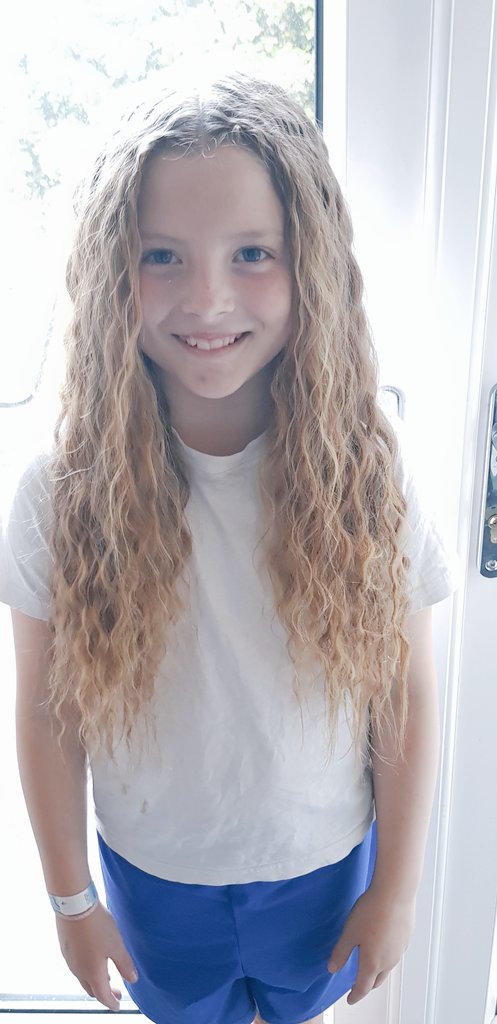 AmeliaDavies08's tweet photo. When you finally take your dance hair out a day later 😅 #curlyhairgirls #frenchplaits #dancerslife #dancer #competitionhair https://t.co/Cg8xM8mYPc
