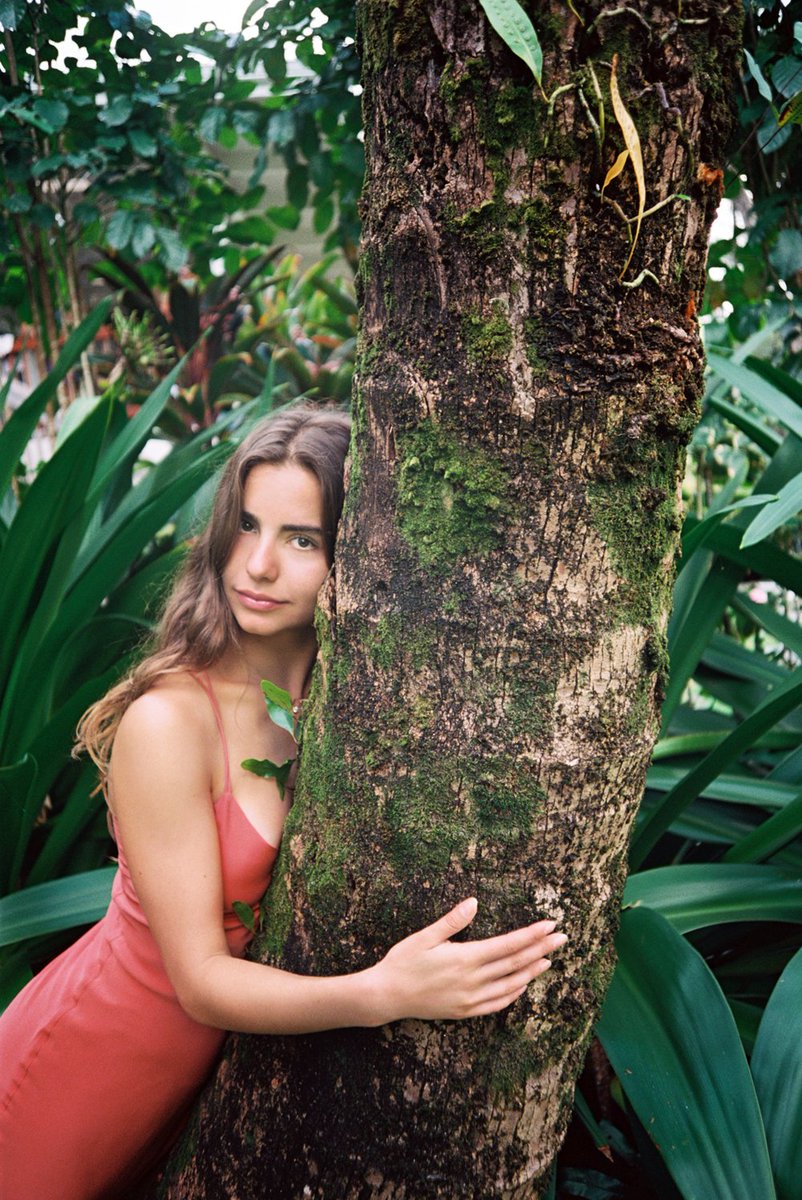 1883Magazine's tweet photo. We meet dancer @ViolettaK from @BalletNext where she met her actor bf @AnselElgort. We chat to Violetta in #Obsessedissue about careers, social media + exposing her relationship
/
Get your copy here-->https://t.co/vwu7B3vUP6
/๐ธ@SophieElgort โ๏ธ@kelseyjbarnes
#ViolettaKomyshan https://t.co/DVSvXOrzFK