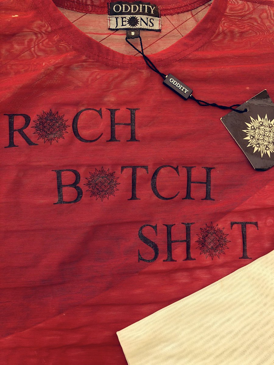 Shopoddities tweet media