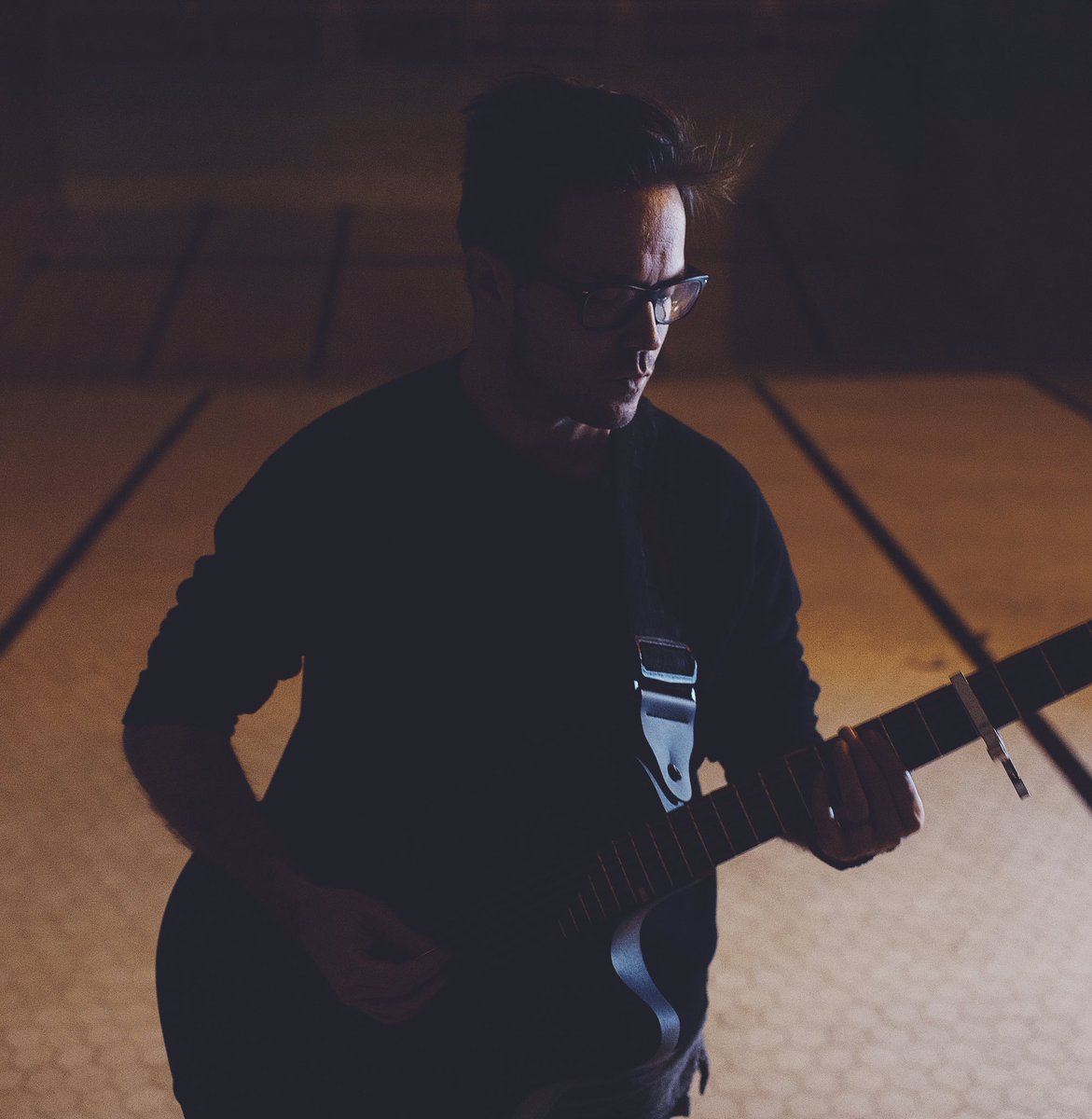 kjwallen's tweet photo. Did an acoustic version of my song Crows in the pool at The Rave on the last tour. Coming this week on my YouTube channel!
Subscribe here: https://t.co/Yx3Fr3xbUX
📷: @dellafiora
#crows #kwmusic #eaglesballroom #hauntedpool https://t.co/ySN6uC4XJZ