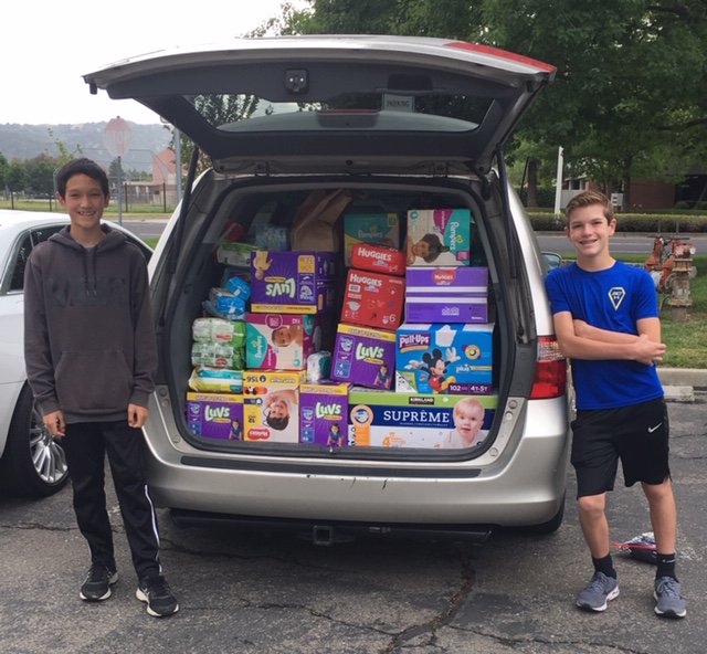 BeHively's tweet image. W•O•W! Child Care Links was honored to present at Boys Team Charity Philanthropy Showcase yesterday! We loved talking to everyone about all the different opportunities to volunteer at Child Care Links. They even did a diaper drive for us and donated SO MANY diapers.