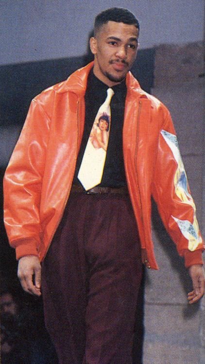 messyprada's tweet photo. yohji yamamoto fw91 menswear https://t.co/B5T4ubTgUw