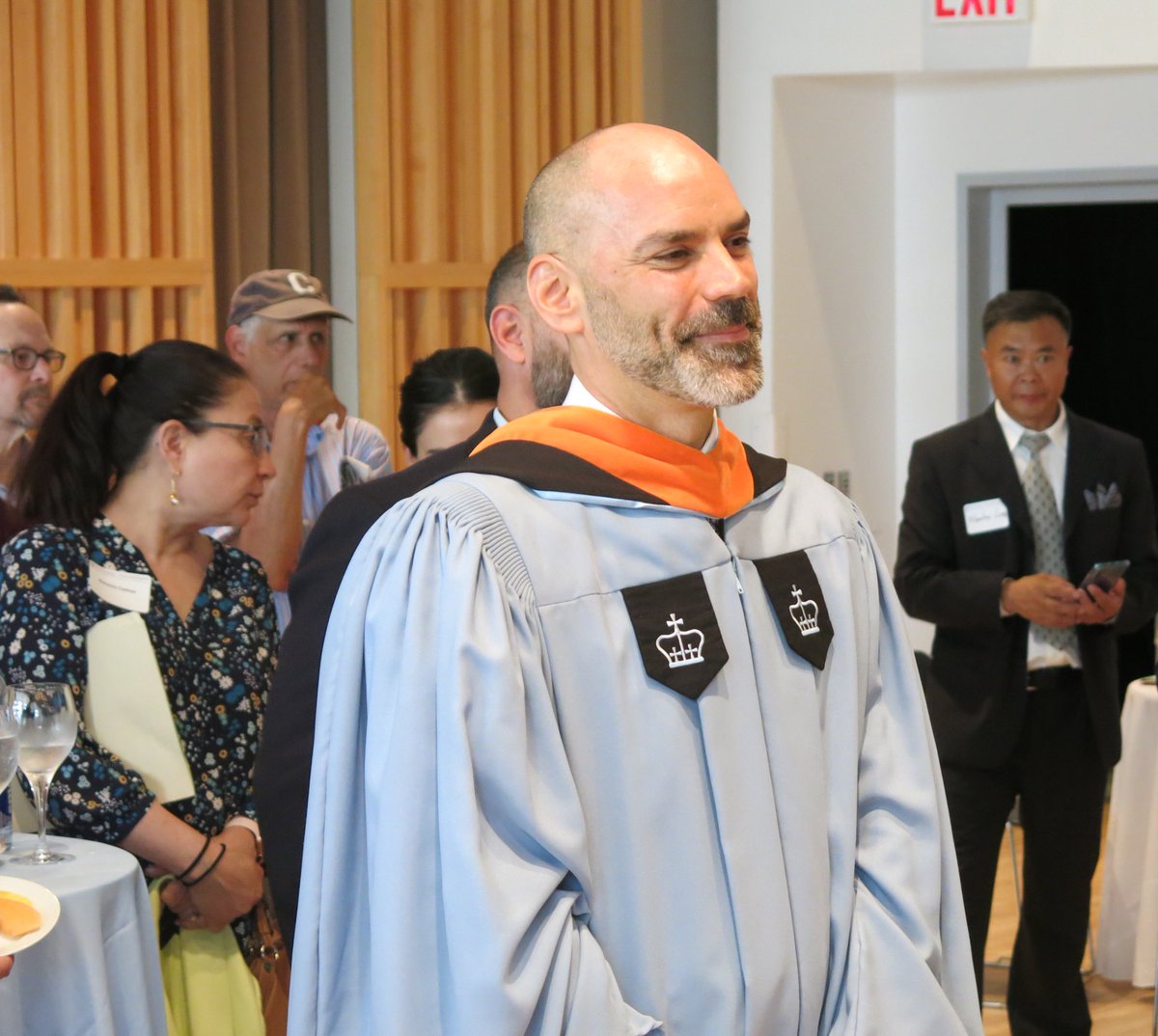 TechAtBloomberg's tweet photo. “I promise you, you don’t need to choose between your morality and your career. You can have both. Your @Columbia education challenged you to think in the moral sphere. Use that education.” — @Bloomberg CTO Shawn Edwards at @CUSEAS’ Class Day

#SEAStheWorld2019 #ROAR2019 https://t.co/avxRrOrkW0