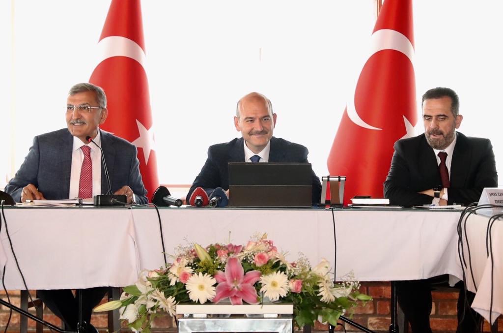 suleymansoylu's tweet photo. Beykoz'da Mahalle Muhtarlarımızla bir aradayız https://t.co/Wm4kkBdOj1