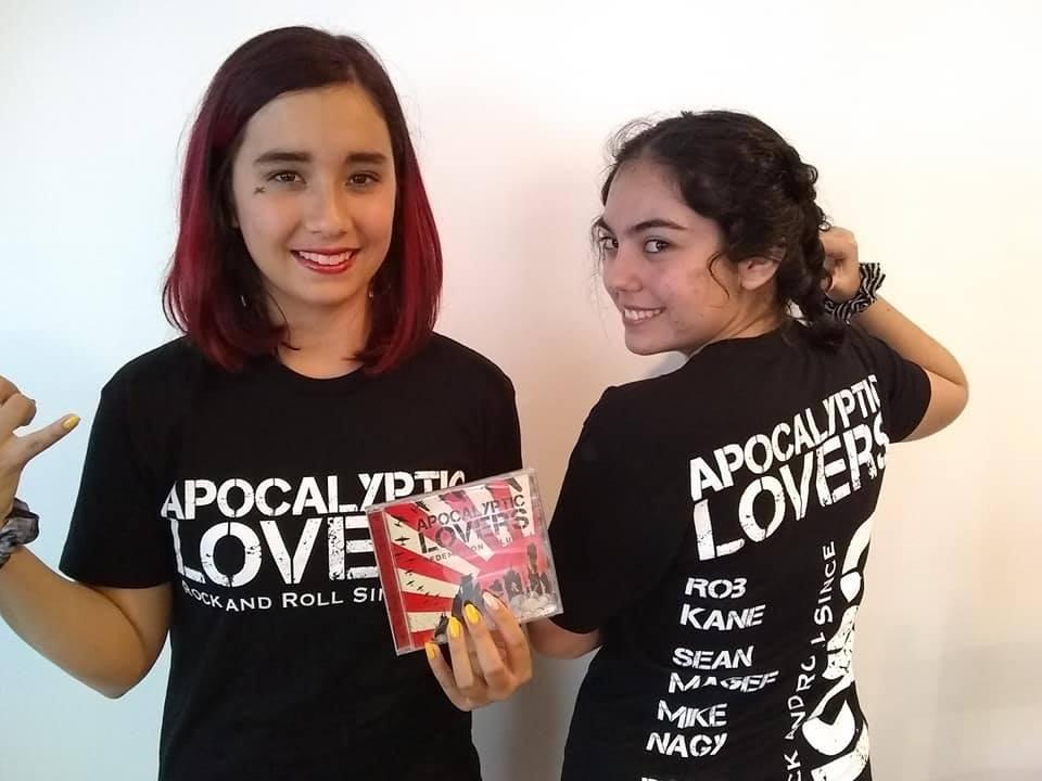 apoclovers's tweet photo. Very cool when you see all ages with digging your merch! #BuyNow #ConcertTs https://t.co/FRiIDE4eUx